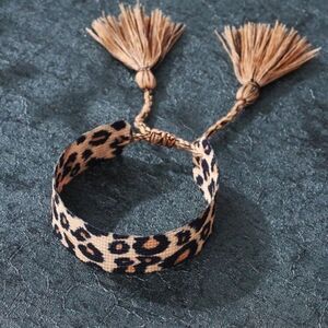 1pc Fashionable Leopard Pattern Tassel Decor String Bracelet